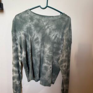 Wild Fable Green Tie-Dye Long Sleeve Shirt
